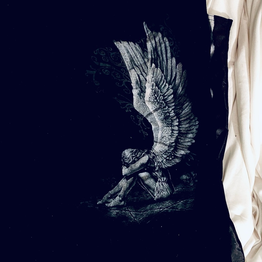 2 gothic shirts - Picture 5 of 5